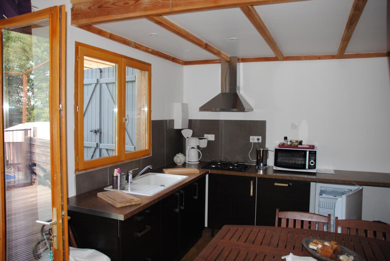 Insolite Bois Cailloux Avec Chalet